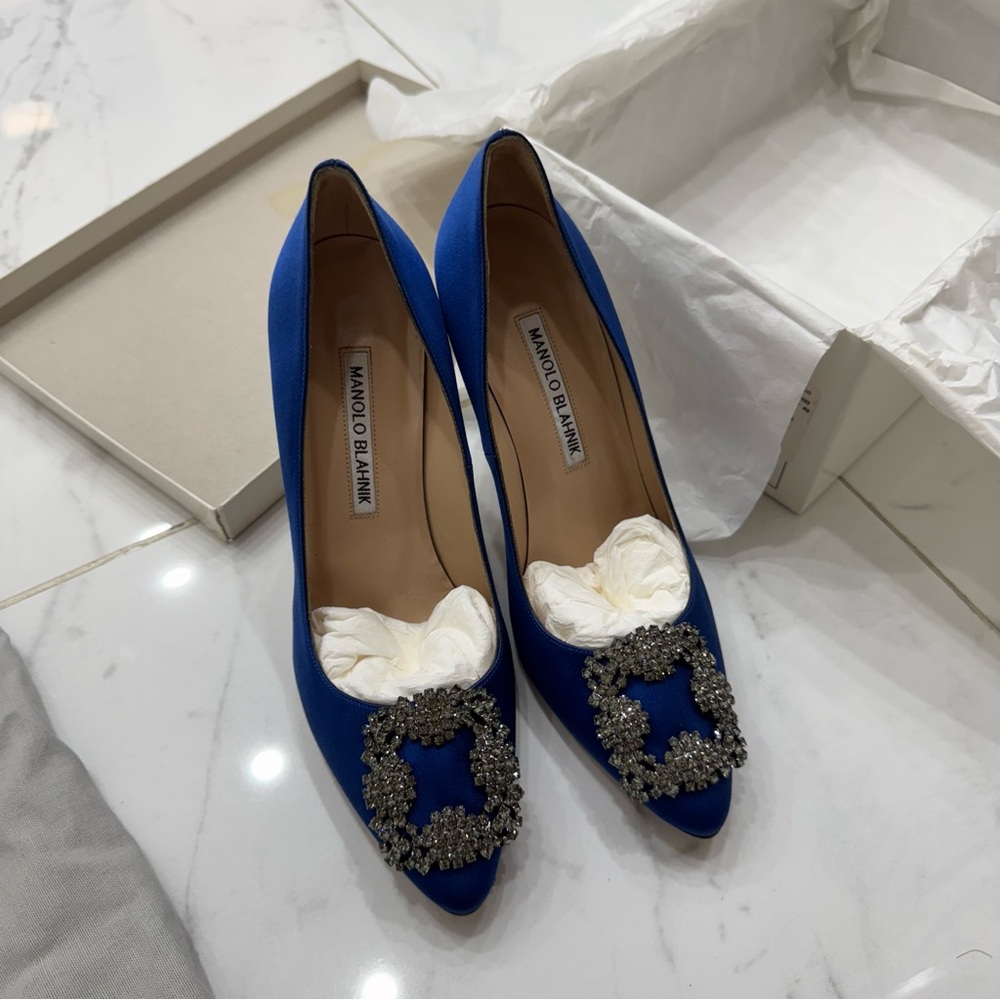Manolo Blahnik 🩶 Hangisi Blue Satin 105 - Picture 2 of 11